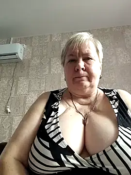 EffectFiona online show from January 2025 10:58:02 AM