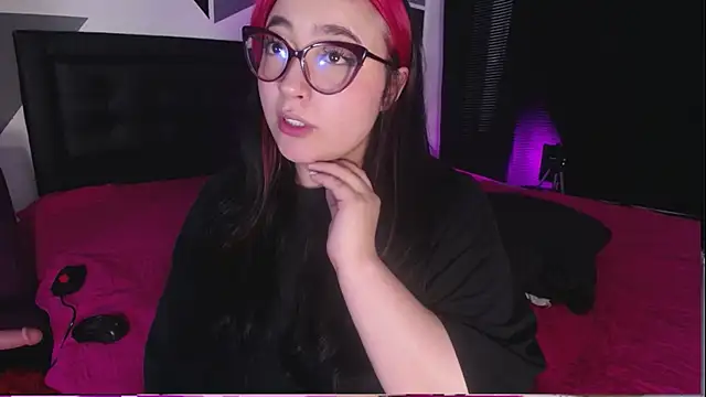 Miss Loise online show from February 2025 07:21:01 PM