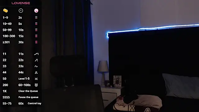 andrewmhilton  online show from October 2025 05:17:02 AM