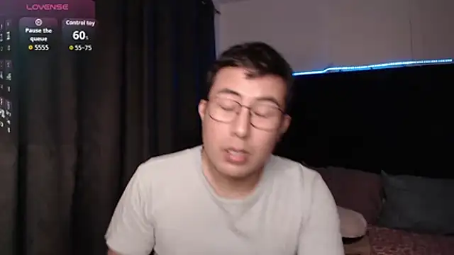 andrewmhilton  online show from February 2026 07:18:01 AM