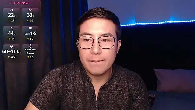 andrewmhilton  online show from March 2026 06:14:01 AM