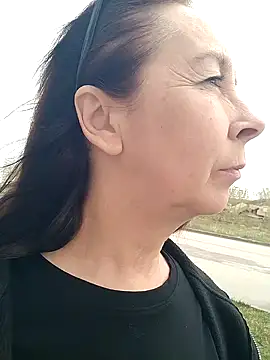 Snapshot of Celine_Faer1 chatting on May 2026 09:39:02 AM Celine Faer1 online show from May 2026 09:39:02 AM