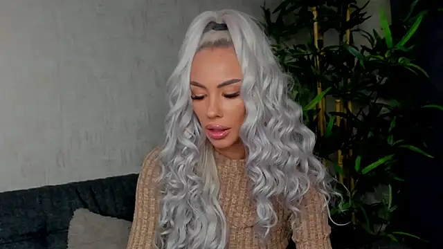 Bailey Rush online show from January 2025 08:00:01 PM