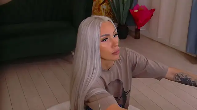 Snapshot of Bailey_Rush chatting on May 2026 06:35:02 PM Bailey Rush online show from May 2026 06:35:02 PM