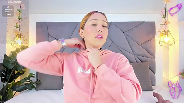 KiarhaTrixie online show from September 2025 11:21:02 AM