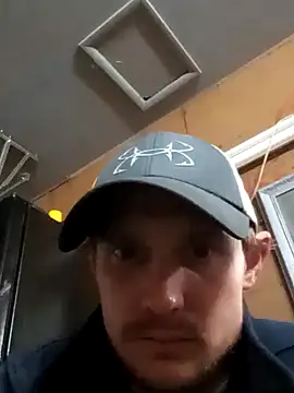 Snapshot of Midwestalpha chatting on December 2024 03:18:02 AM Midwestalpha online show from December 2024 03:18:02 AM