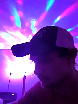 Snapshot of Midwestalpha chatting on January 2025 02:09:01 PM Midwestalpha online show from January 2025 02:09:01 PM