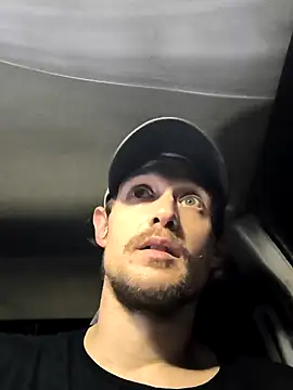 Snapshot of Midwestalpha chatting on February 2025 01:45:02 AM Midwestalpha online show from February 2025 01:45:02 AM