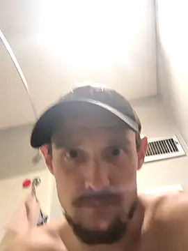 Snapshot of Midwestalpha chatting on September 2025 02:22:02 AM Midwestalpha online show from September 2025 02:22:02 AM