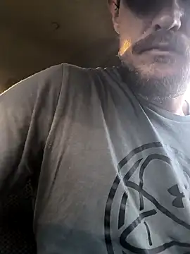 Snapshot of Midwestalpha chatting on October 2025 10:51:02 PM Midwestalpha online show from October 2025 10:51:02 PM