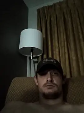 Snapshot of Midwestalpha chatting on October 2025 10:27:01 AM Midwestalpha online show from October 2025 10:27:01 AM