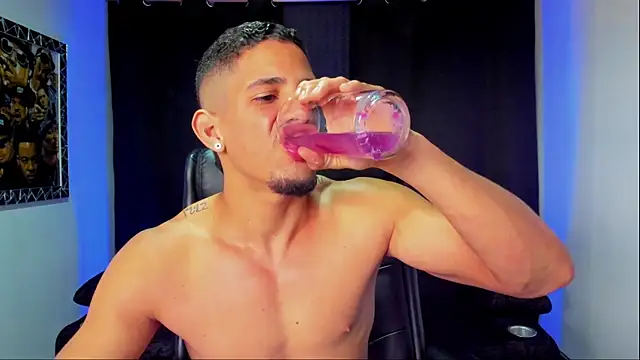 jhonnysnow17 online show from October 2025 03:18:02 PM