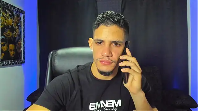 jhonnysnow17 online show from November 2025 11:03:01 PM