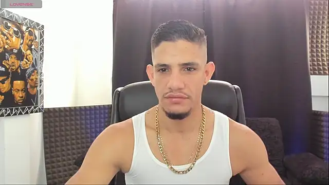jhonnysnow17 online show from May 2026 02:24:02 PM