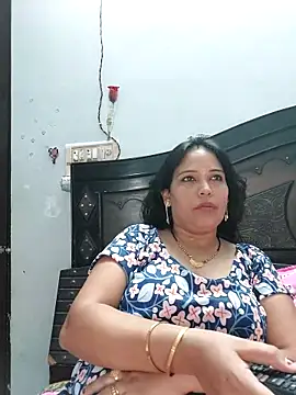 Poojabhabi101 online show from September 2025 05:40:01 AM