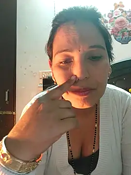 Poojabhabi101 online show from January 2026 07:46:01 AM