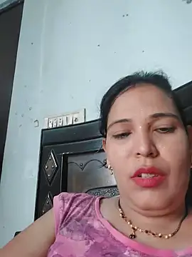 Snapshot of Poojabhabi101 chatting on July 2026 05:54:02 AM Poojabhabi101 online show from July 2026 05:54:02 AM