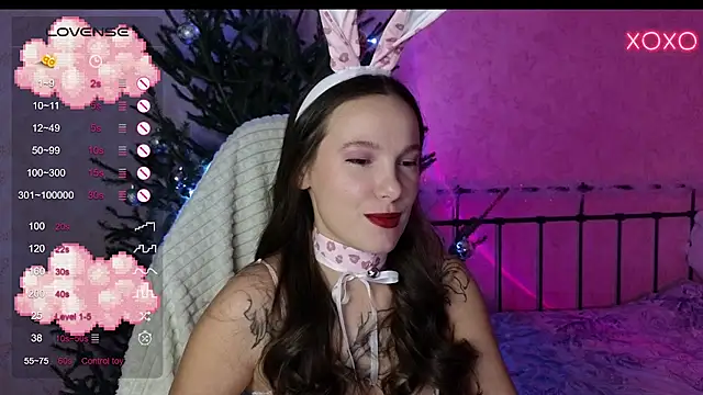 lil luna x online show from December 2024 05:13:01 PM