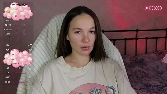 lil luna x online show from October 2025 09:50:02 PM