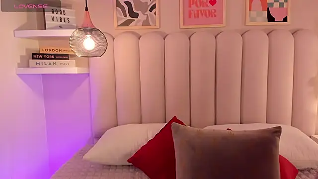 cute  cherry  online show from October 2025 08:53:02 PM