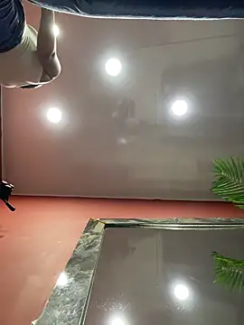 Aluna sweet online show from October 2025 08:40:01 PM