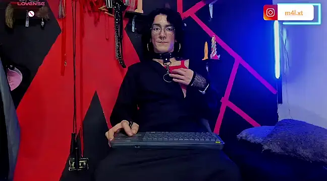 mal x online show from March 2025 02:25:01 AM