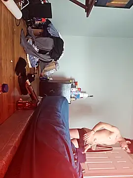 LiverandBrat77 online show from February 2025 04:11:02 PM