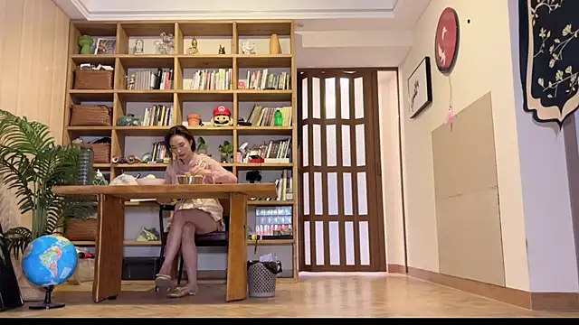 grandeeney online show from February 2025 10:17:02 AM