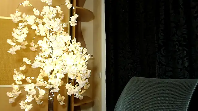 Mika Gold online show from December 2024 02:45:01 PM