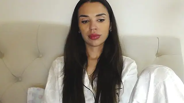 Mika Gold online show from September 2025 06:29:02 PM