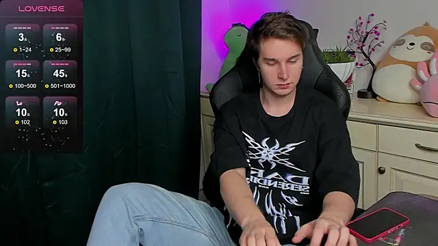 Vincent Strong online show from September 2025 01:56:01 PM