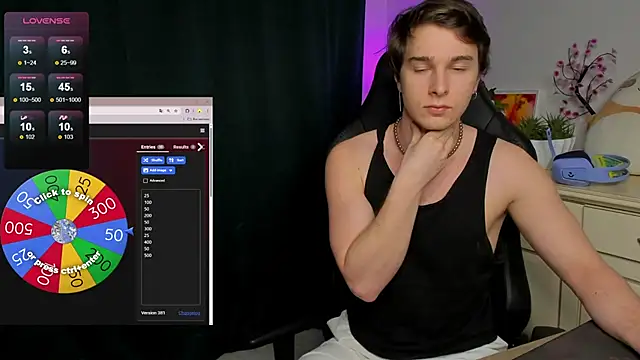 Vincent Strong online show from October 2025 07:04:02 PM