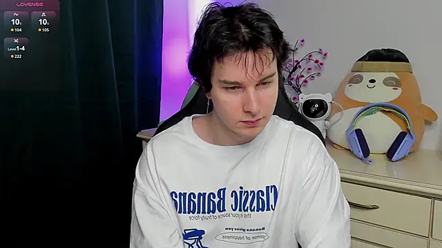 Vincent Strong online show from March 2026 12:08:01 PM