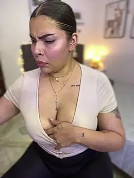 GigiiStone online show from January 2025 09:31:01 PM