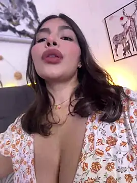 GigiiStone online show from January 2025 11:13:01 PM