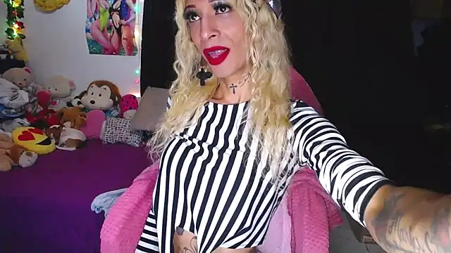 flaquita corall online show from June 2026 01:22:01 AM