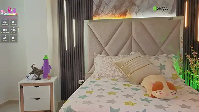 Happy tits online show from November 2025 07:03:01 PM