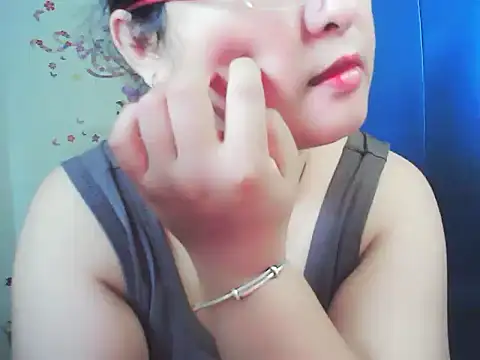 xiaorou-z online show from October 2025 06:34:02 AM