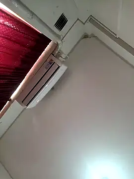 Snapshot of luz_94 chatting on January 2025 07:24:01 PM luz 94 online show from January 2025 07:24:01 PM