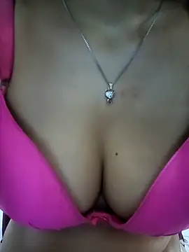 Snapshot of luz_94 chatting on November 2025 03:34:01 PM luz 94 online show from November 2025 03:34:01 PM