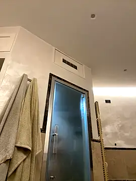 zjwsteve online show from October 2025 12:11:01 AM