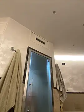 zjwsteve online show from November 2025 01:30:01 AM