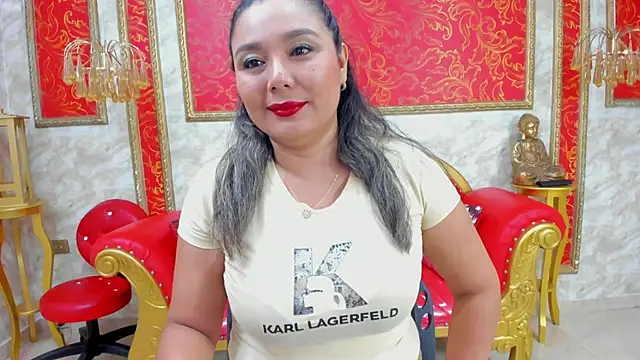 Snapshot of Myhottie_Milf chatting on February 2025 01:27:02 PM Myhottie Milf online show from February 2025 01:27:02 PM