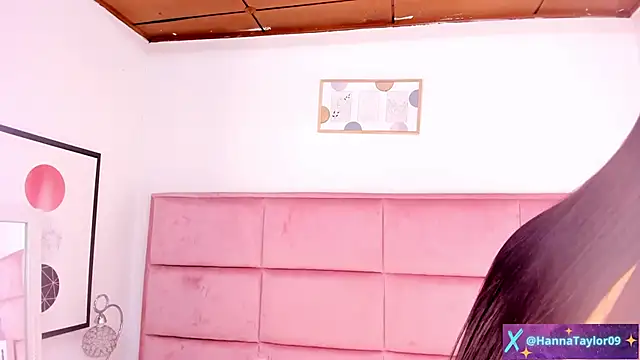 HannaTaylor online show from December 2024 08:56:01 AM