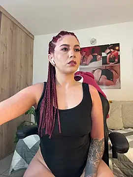 zafiro mo0n online show from February 2025 10:20:02 PM