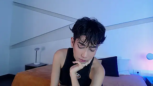 hot little bunny online show from February 2025 08:31:01 PM