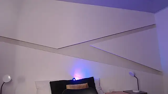 hot little bunny online show from February 2025 11:59:01 PM