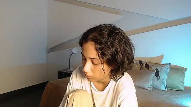 hot little bunny online show from October 2025 09:23:02 PM