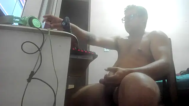 Novin18RJ online show from March 2025 07:48:01 AM