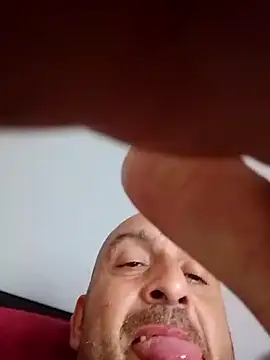 Snapshot of AzOZx9 chatting on September 2025 06:59:02 AM AzOZx9 online show from September 2025 06:59:02 AM